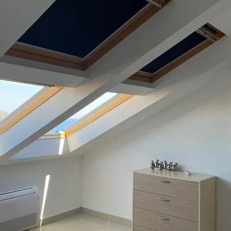 Apartment Apartman S Predivnim Pogledom Na More