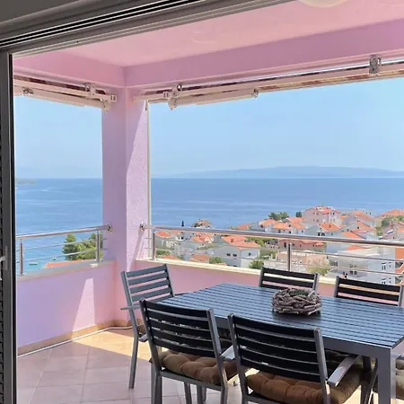 Apartman S Predivnim Pogledom Na More Trogir