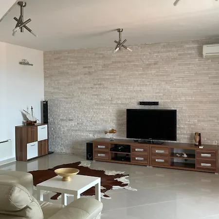 Apartman S Predivnim Pogledom Na More Trogir