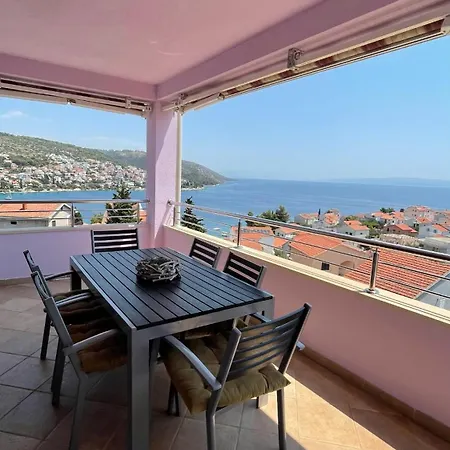 Apartment Apartman S Predivnim Pogledom Na More *
