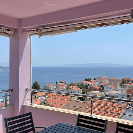 Apartman S Predivnim Pogledom Na More